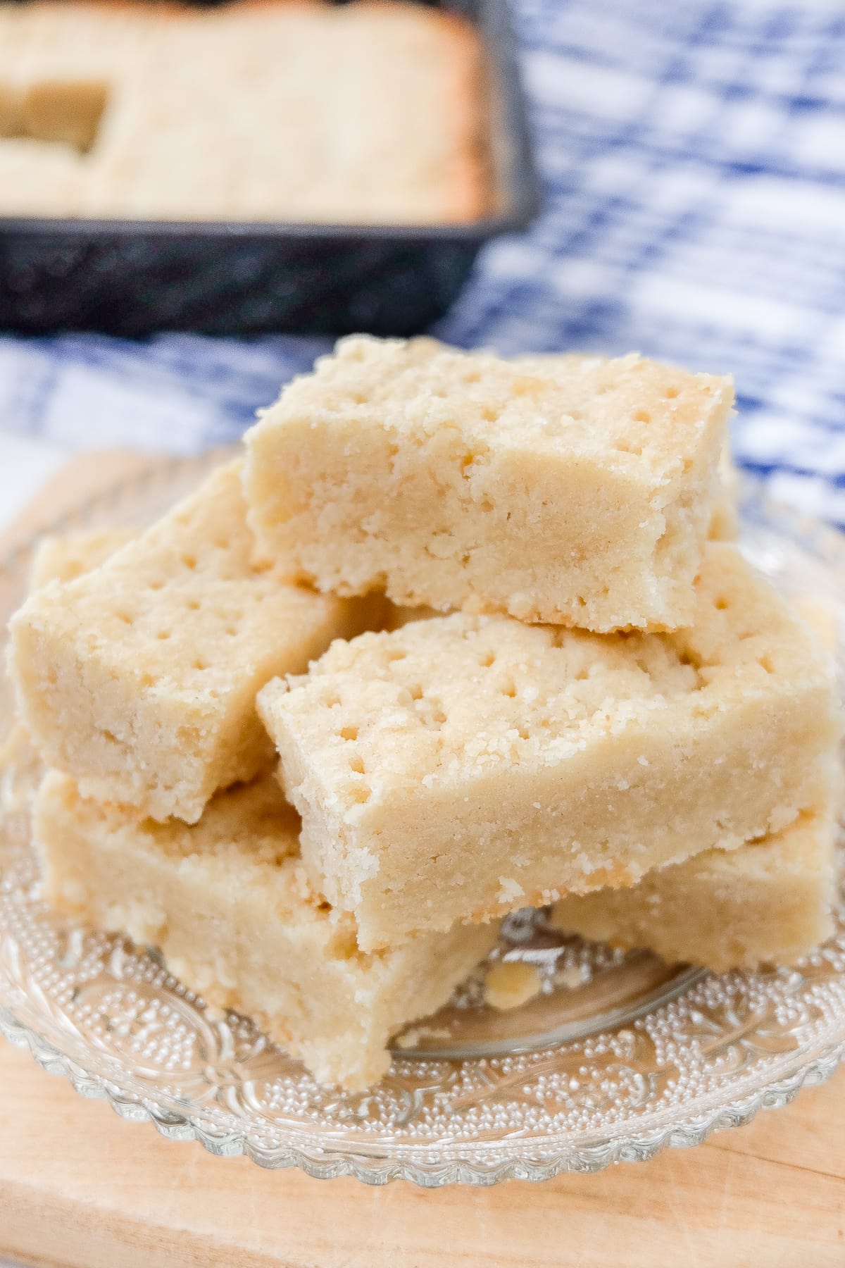 Crumbly Scottish Shortbread - Recipes From Europe
